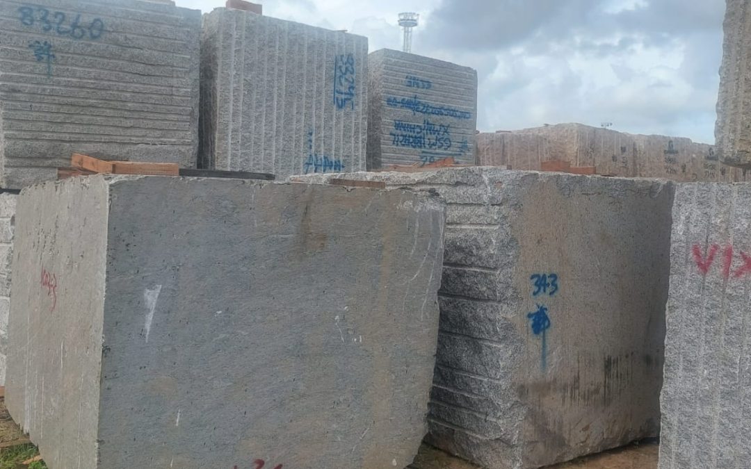 Proses Seleksi Blok Granit dan Marmer : Menjamin Kualitas dan Konsistensi dalam Pabrikasi